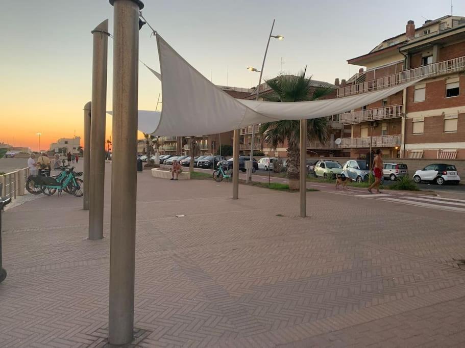 Bilocale A Due Passi Dal Porto E Dal Mare Leilighet Lido di Ostia Eksteriør bilde